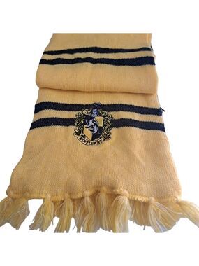 HARRY POTTER Hufflepuff scarf Yellow black stripe fringe coastal cozy long